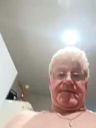 olivbisoumis webcam model stream image