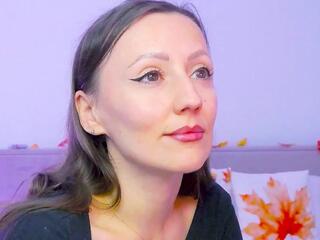 Alexia Cage webcam model stream image