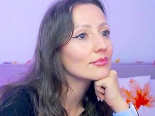 Alexia Cage webcam model stream image