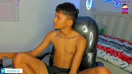 loistwink_ webcam model stream image