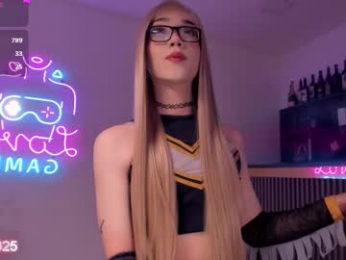 bonnie_luxury webcam model stream image