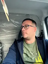 ionut9879 webcam stripchat model stream image