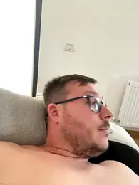 ionut9879 webcam model stream image