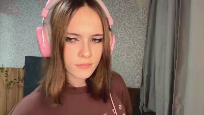 ShainaFraile webcam model stream image