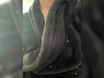 Tinny111 webcam model stream image