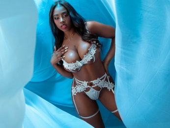 FarahLucy webcam model stream image