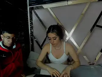 LoganNRose webcam stripchat model stream image