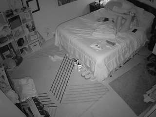 voyeurcam-hornyhostel-01 webcam model stream image