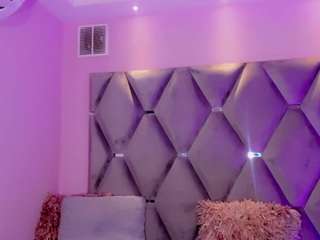 ninaa-keyli webcam model stream image