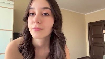 LeaPerro webcam model stream image