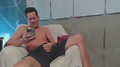 chris32243 webcam model stream image
