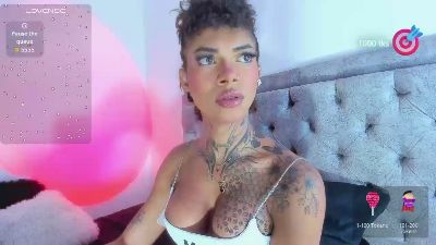 Danna_dangerous webcam model stream image