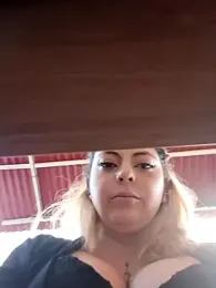 madelaine- webcam model stream image