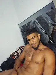 Euse09 webcam model stream image