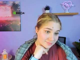 megan-cold webcam camsoda model stream image