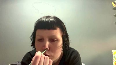 ErmelindaIng webcam model stream image