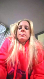 Badgurlspankme webcam model stream image