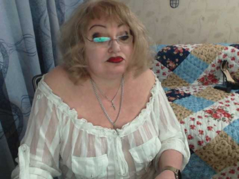 livingnextdoor webcam model stream image