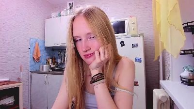 NoraVeylan webcam model stream image
