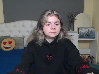 Tina Ryder webcam model stream image