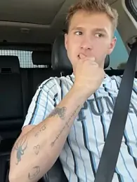 Oliver18k webcam stripchat model stream image