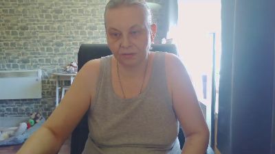 Cherrysweetkiss webcam model stream image