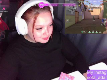 AlinaAdams webcam model stream image