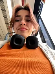 Lily__Belle webcam stripchat model stream image