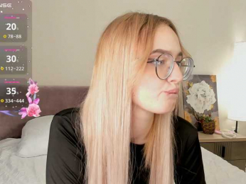 NikkiBly webcam model stream image