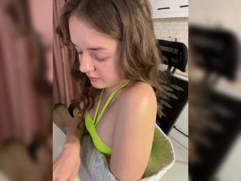 Lunaaaura webcam bongacams model stream image