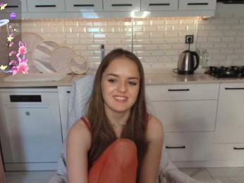 Lunaaaura webcam model stream image