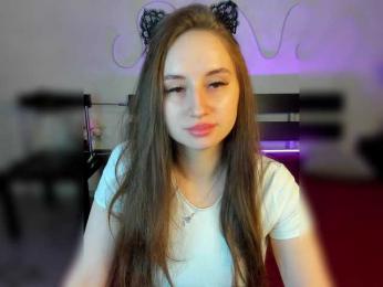 KiraSweet webcam bongacams model stream image