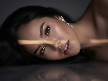 ChandriaDiamond webcam model stream image