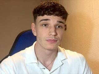 Danny Cuomo webcam model stream image