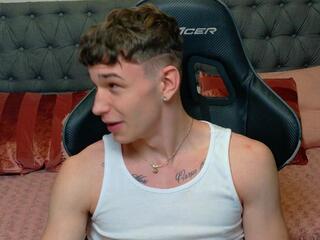 Danny Cuomo webcam model stream image