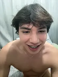 Aaronsan webcam stripchat model stream image