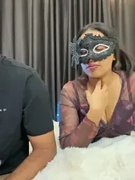 vickyandtania webcam model stream image