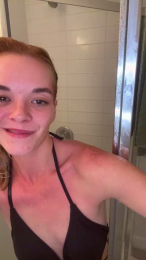 miss_itty_bitty webcam model stream image