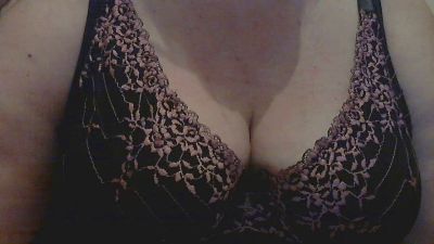 elaundtom1 webcam model stream image