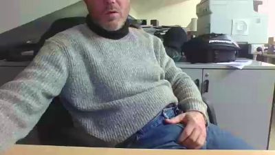 Leo_Hardyman webcam cam4 model stream image