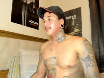 ululante webcam model stream image