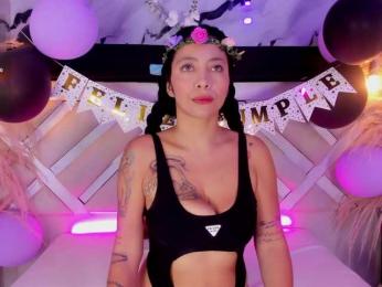 renata-blueric webcam model stream image