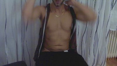 XweezleXx webcam model stream image