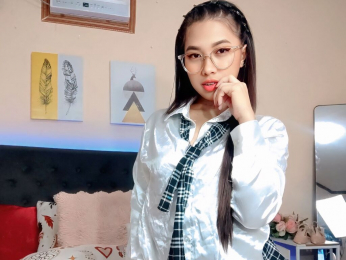 AickaChan webcam model stream image