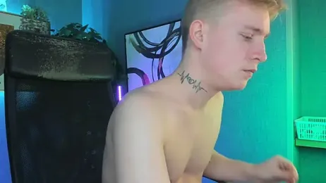 AlexxSweet webcam model stream image