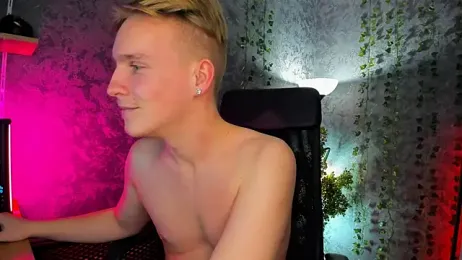 AlexxSweet webcam model stream image