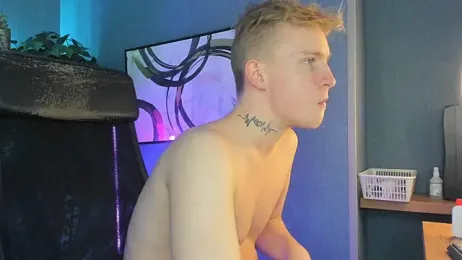 AlexxSweet webcam model stream image