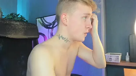 AlexxSweet webcam model stream image