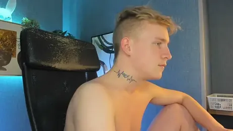 AlexxSweet webcam model stream image