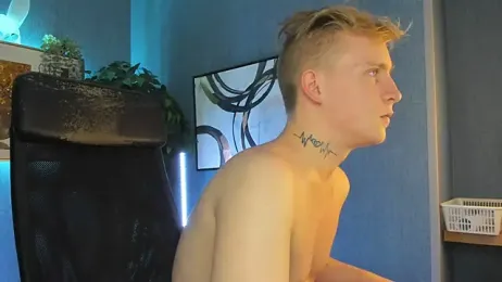 AlexxSweet webcam model stream image